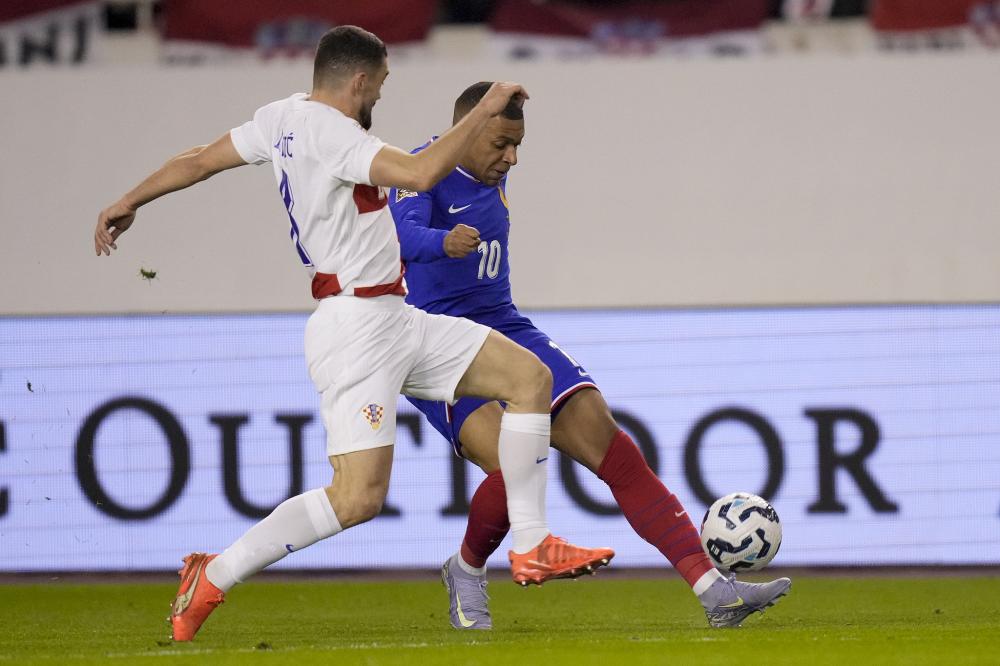 阿德耶米：非法武器是未拆封的盲盒物品，我保证今后不再犯