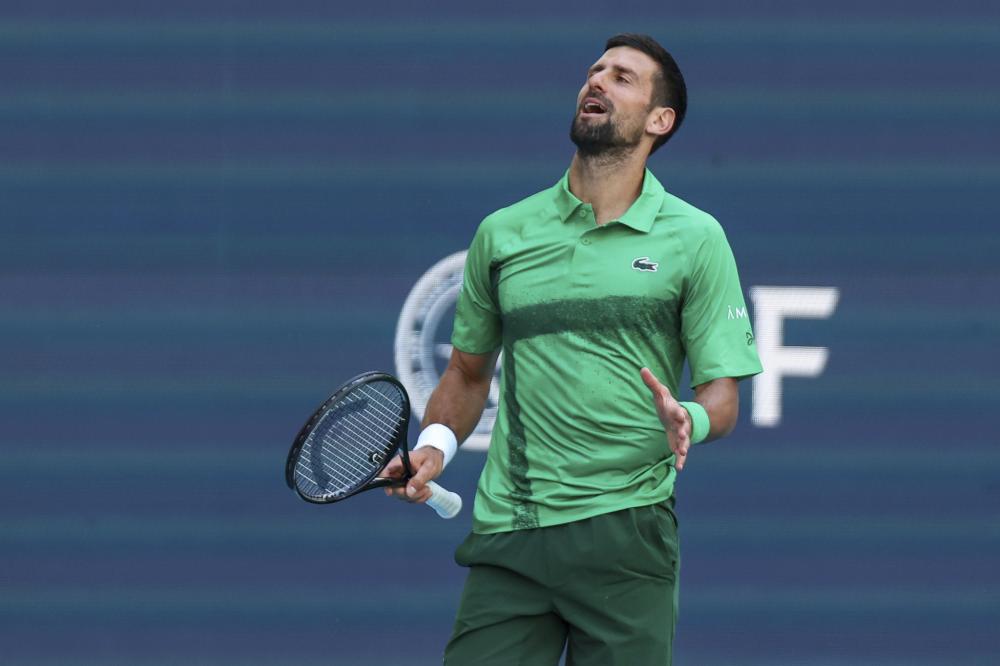 2025年成都混合团体世界杯第二阶段，日乒以8-0战胜瑞典队，取得六连胜，雪藏张本兄妹，伊藤美诚、松岛辉空表现强势。